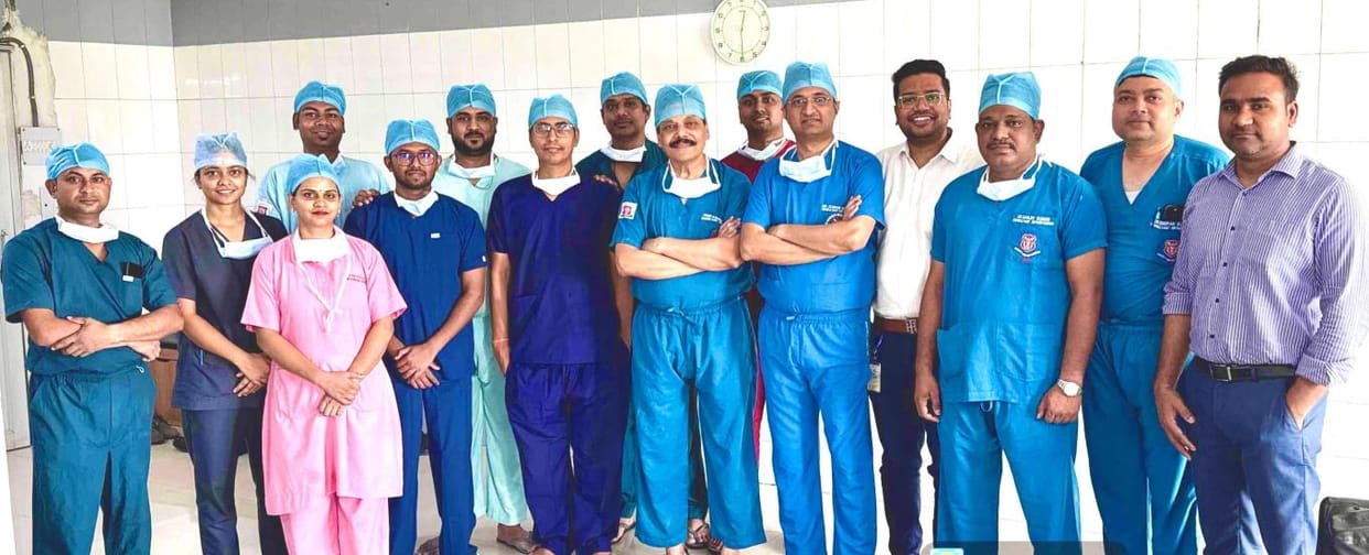 Knees were transplanted by robot in KGMU