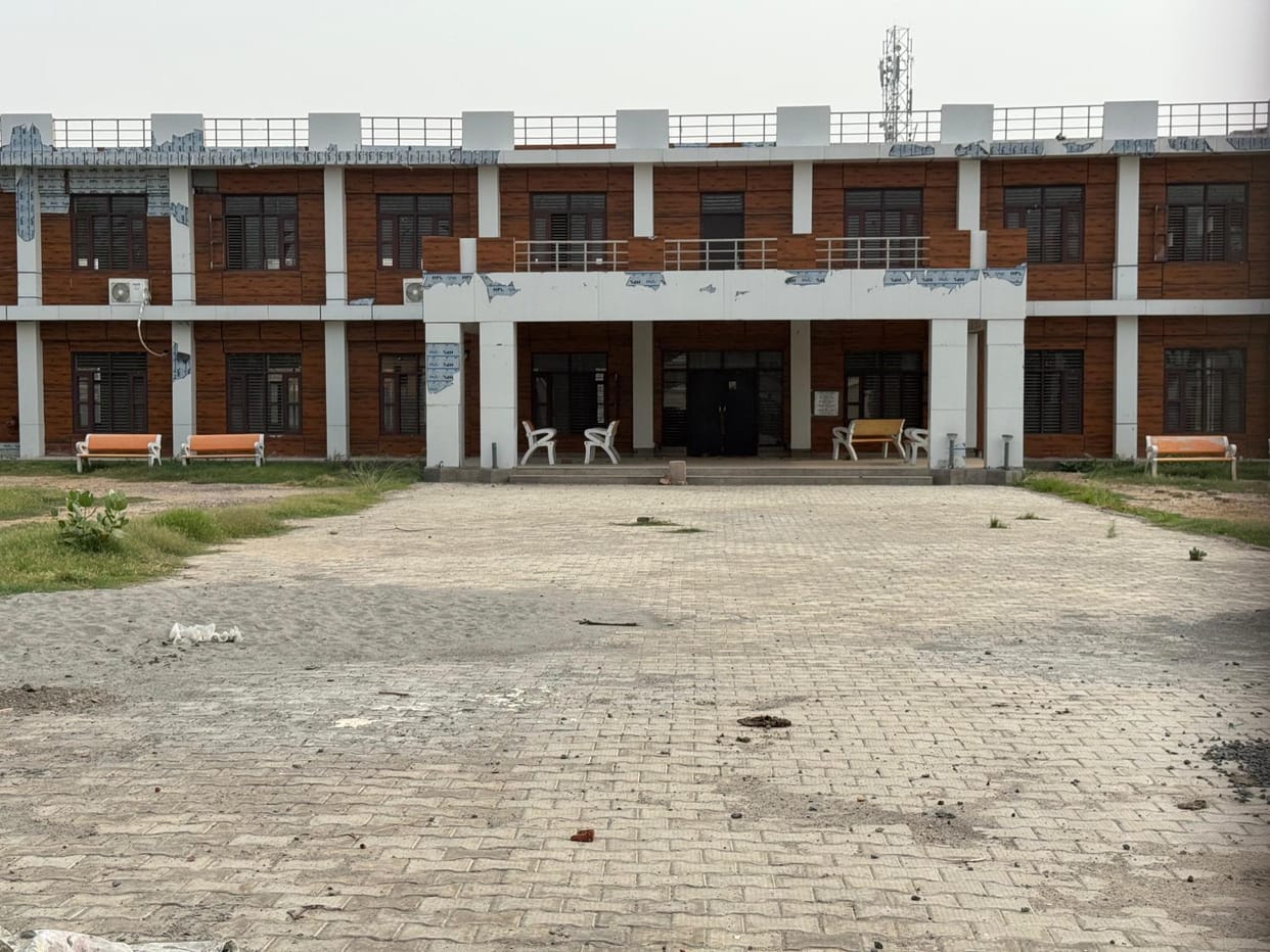 The main gate of the community building will be constructed with Rs. 75 lakhs, paver blocks will be installed in the parking space