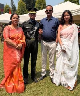 Karthik became a lieutenant in the Indian Army