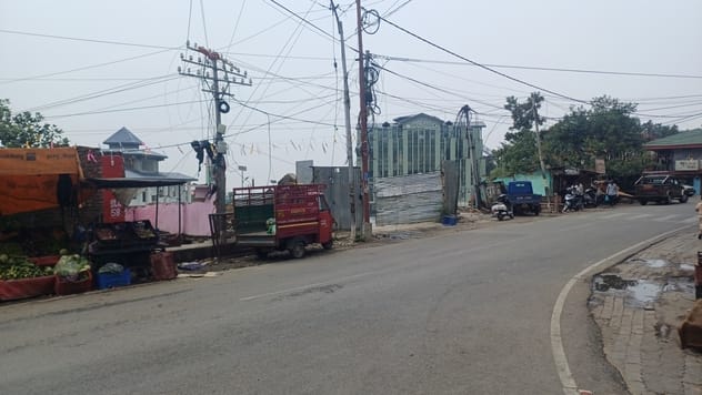 Stall holders removed from outside Samridhi Bhavan