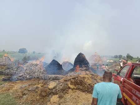 12 huts and huts were burnt