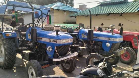 Three more tractors recovered 125 farmers were cheated on pretext of renting 25 thousand