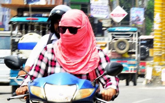 People are suffering due to heat waves, temperature crossed 43 degrees