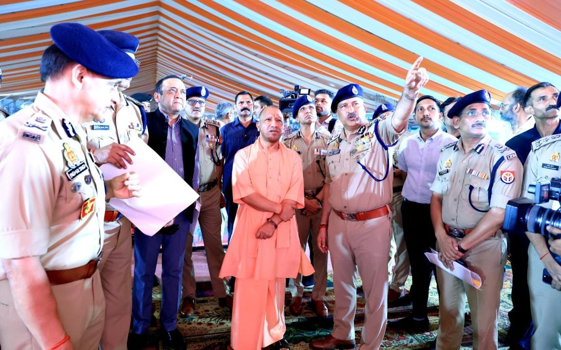 CM Yogi inspected the Defense Expo ground