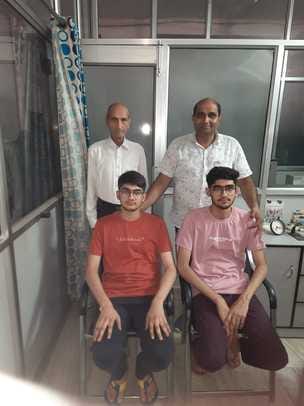Twin brothers Gopesh and Gorish increased the pride of Narnaul by passing NEET