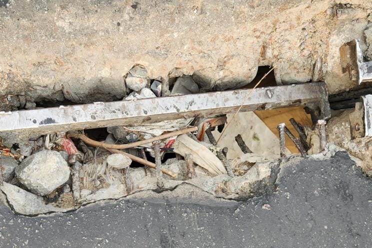 Cracks appear in the joints of Sanjay Setu, drivers are scared of the possibility of an accident