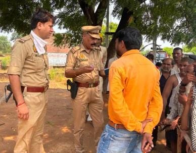 The body of a railway employee was found in the room
