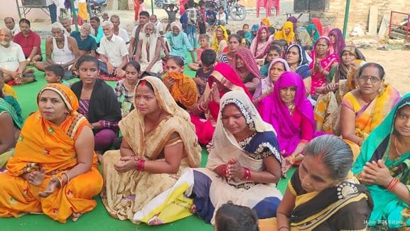God himself appears to protect his devotee: Shambhu