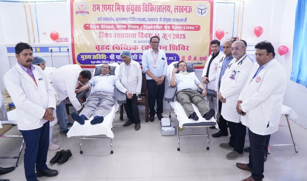 Principal Secretary and DG Health donated blood