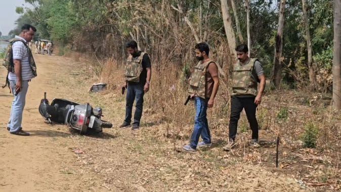Police encounter with three accused, all three shot in the leg, arrested