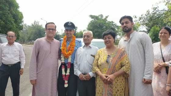 Abhinav, who used to fly paper planes in his childhood, became a flying officer