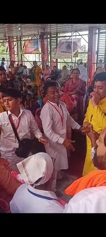 25 thousand devotees paid obeisance at the temple of Paunahari in Diyet Siddh