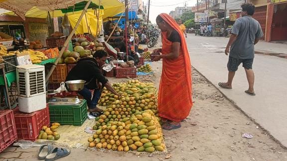 Mangoes ripened with chemicals in the market can harm your health
