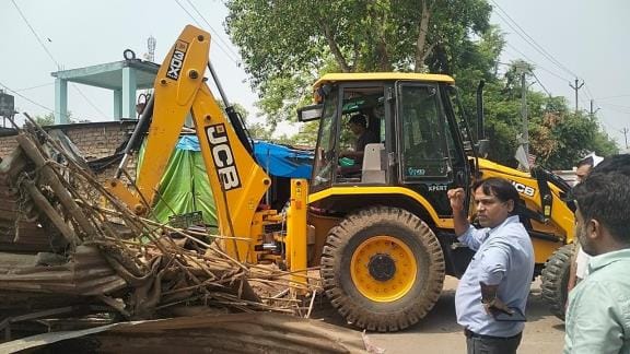 The administration demolished the encroachment, an archives building will be constructed