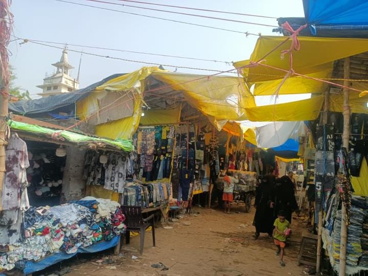 The clothing market is on the brink of disaster, security arrangements are minimal