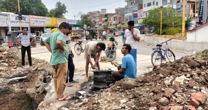 Leakage of old valve fixed, now there will be relief from contaminated drinking water supply