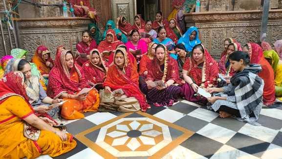 Protest expressed by reciting Radha Kripa Srot