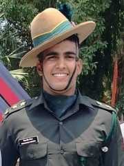shivashish mishra became an officer in army