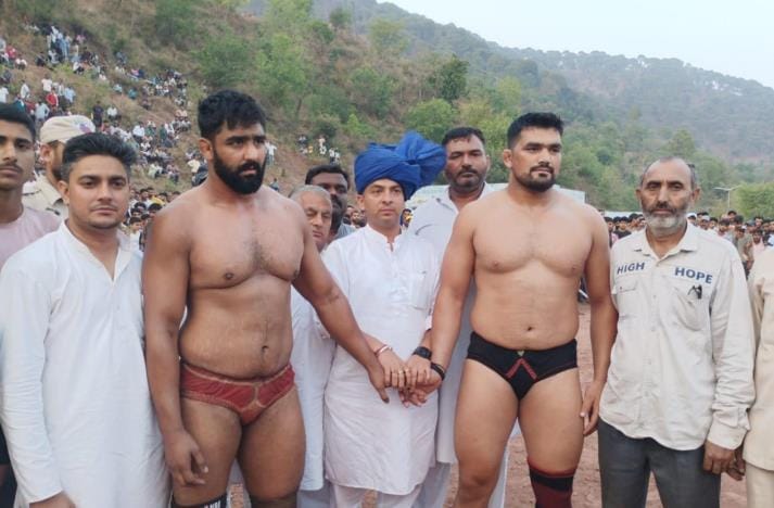 Annual wrestling competition organized in Birnu village of Ramnagar, wrestler Bablu became the winner