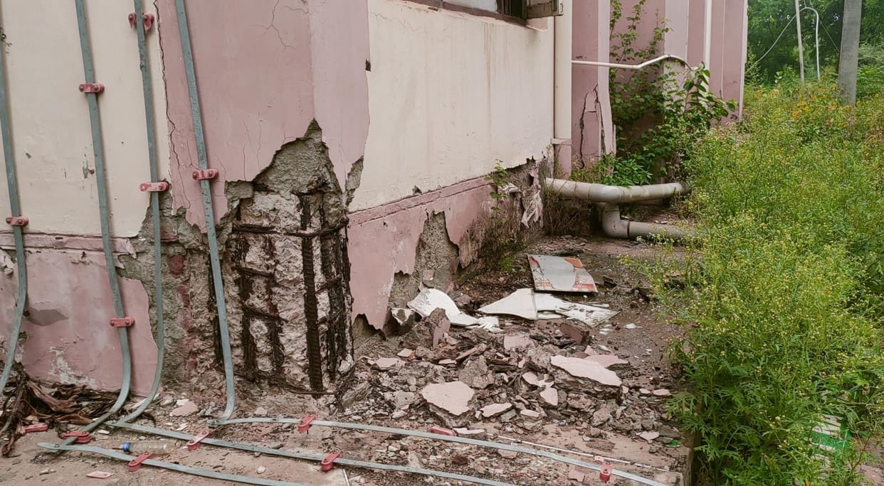 waiting for budget to repair civil hospital building