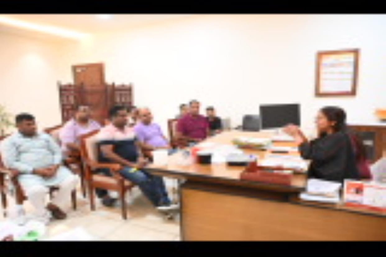 Do not sell single-use plastic, use it: Chetal