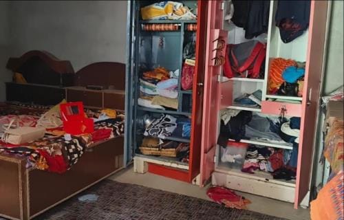 60 thousand stolen from property dealer's house