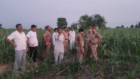 Three cattle traders of Chhaprauli were attacked after their vehicle was stopped