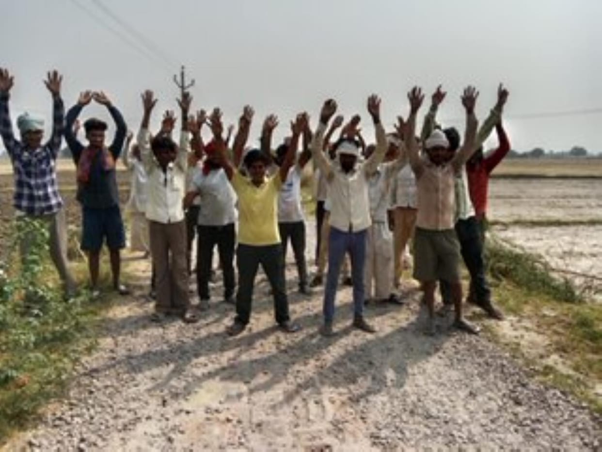 Demonstration held for construction of dilapidated road