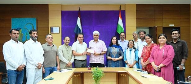 Amendment) MDU Alumni Association merged with Alumni Association