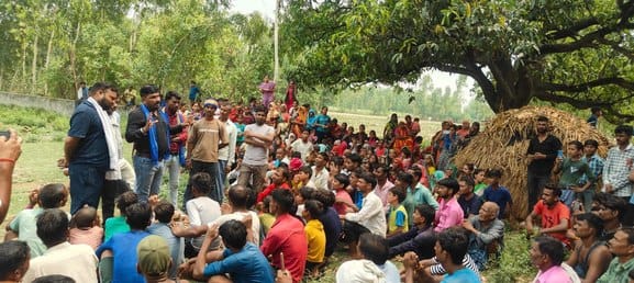 Dr. Ambedkar's statue which was being installed without permission was removed, there was a scuffle