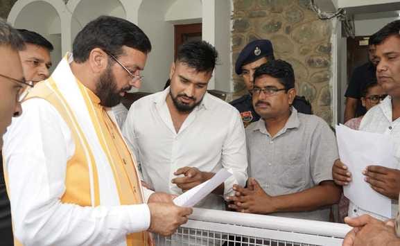 Demand to extend the last date of CET by meeting the Chief Minister