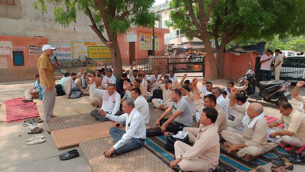 From today Hisar and Sirsa depots will also join the strike