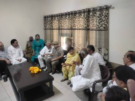 Library Bachao Sangharsh Samiti raised the issue in front of MP Kumari Selja