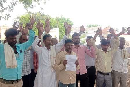 Took one lakh to settle the case, now threatened