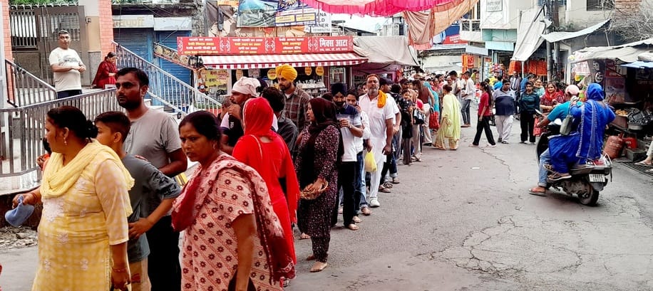 12000 devotees visited the temple of mother Chintapurni