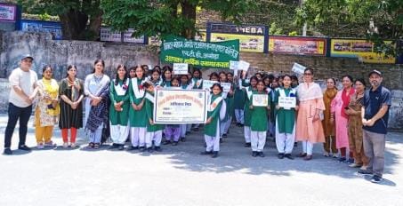 Message of environmental protection given by taking out a rally