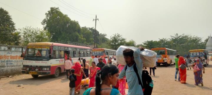 They made us very hot in summer, now roadways will make passengers wet in rain