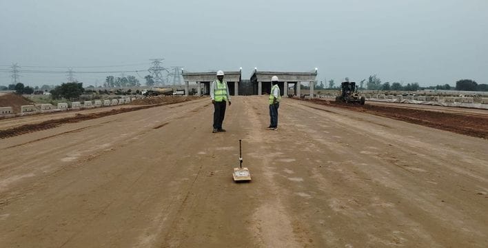 Problem: Ganga Expressway work stopped due to non-availability of soil