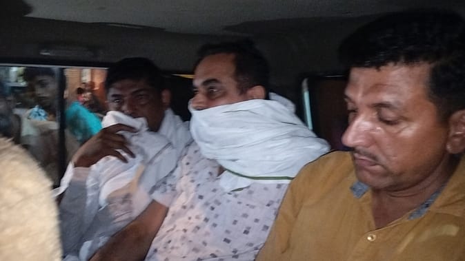 SDO of Electricity Corporation arrested while taking 50 thousand bribe from former councilor
