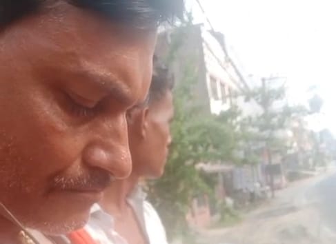 Vaishali Bihar News : Police arrested a drunk man after his video of demanding extortion went viral