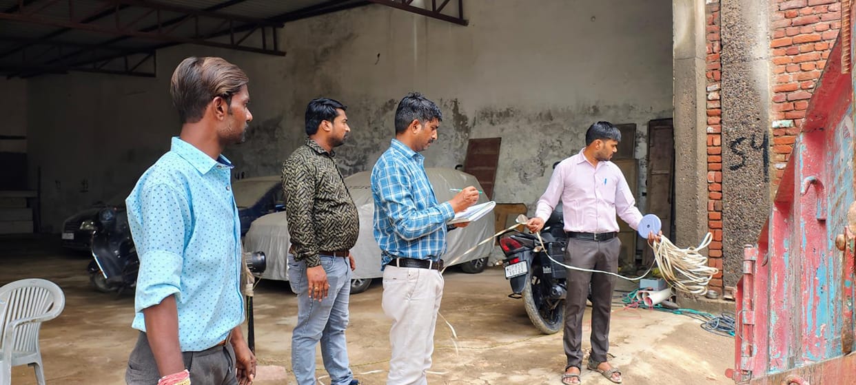 Municipal officials arrived to investigate illegal parking and land