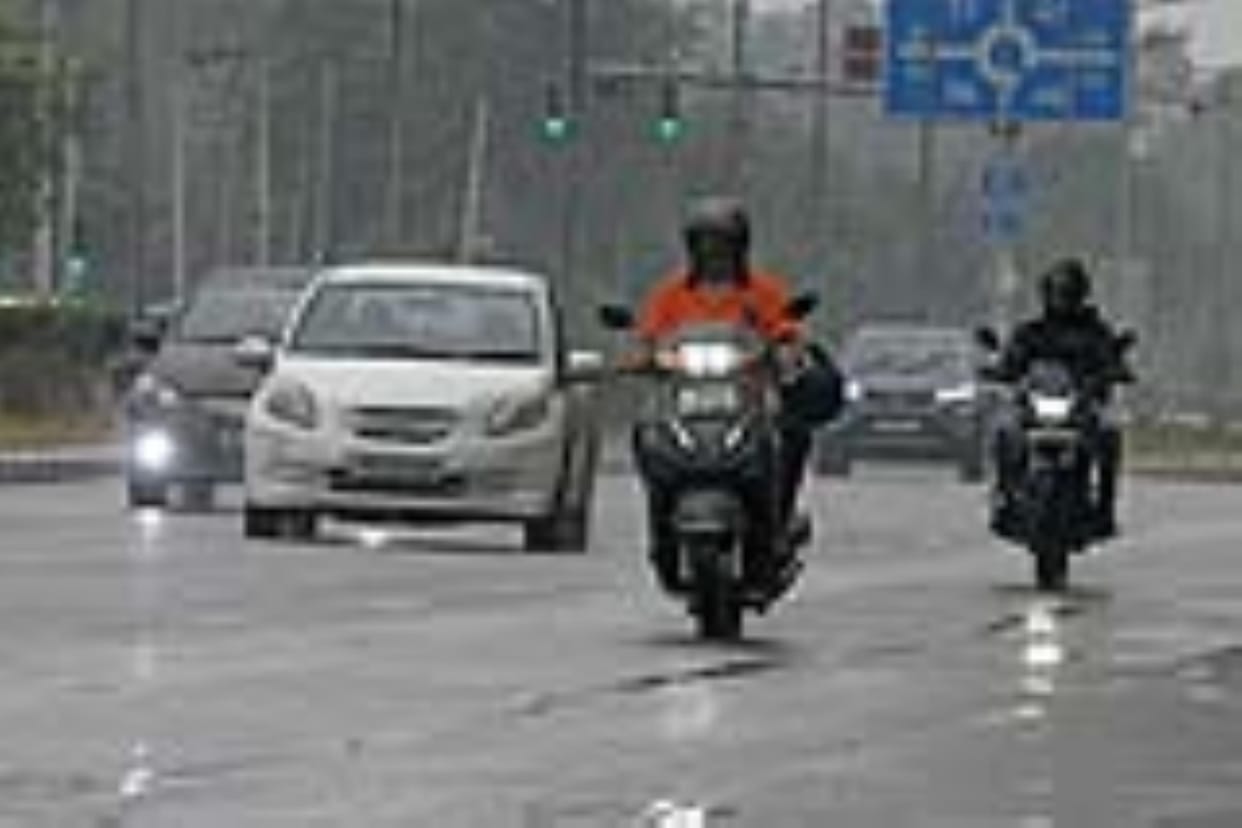 Humid heat has caused trouble, strong winds can blow today