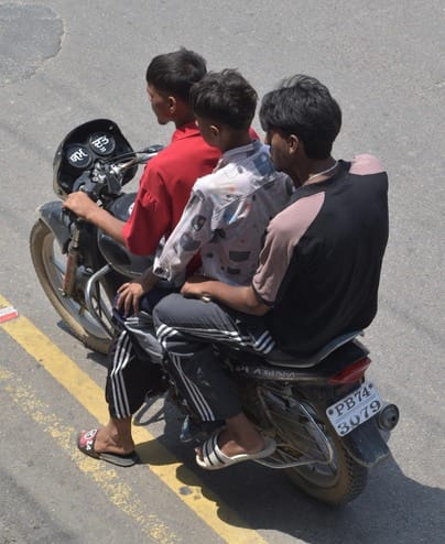 The arbitrariness of two-wheeler drivers did not stop in the city