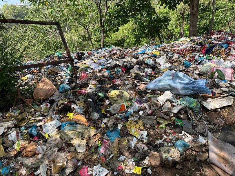 Pollution Board inspected the garbage dump at Lathiani Scissors turn
