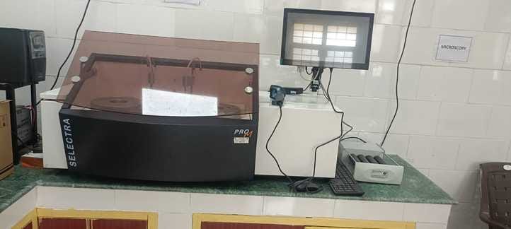Biochemistry machine becomes showpiece for six months, patients upset