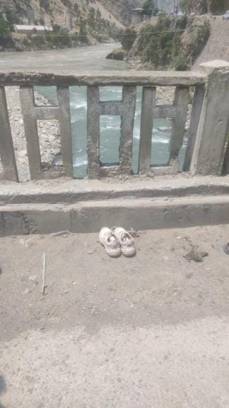 Sister jumped into the river before her brother's body reached home