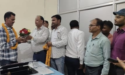 Rajesh Singh became the new ADO Panchayat of Phulpur, took charge