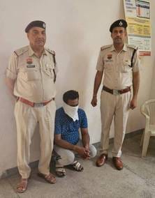 Accused of cheating Rs 37 lakh in the name of getting UK visa arrested from UP