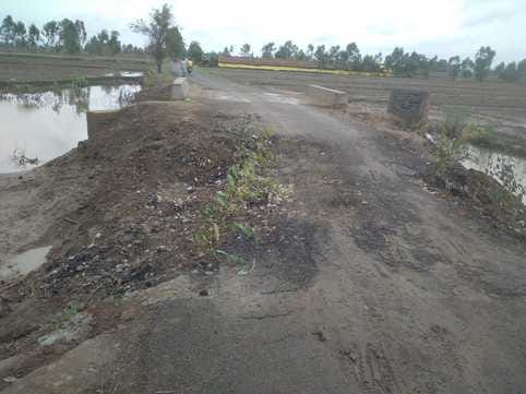 Ghungchai-Banda area cut off connectivity due to culvert collapse, 50 thousand people affected