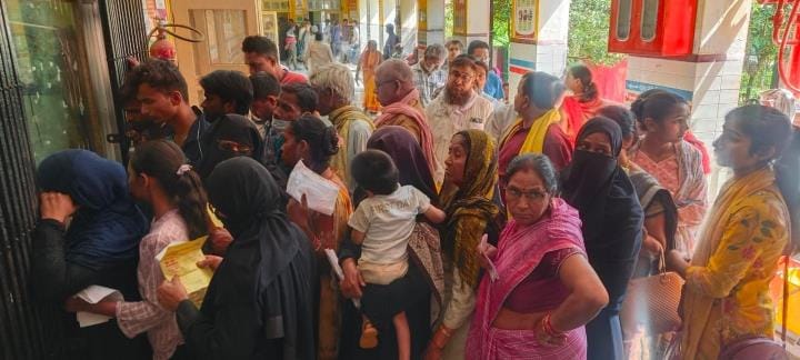 Crowd in OPD, 1900 patients got treatment